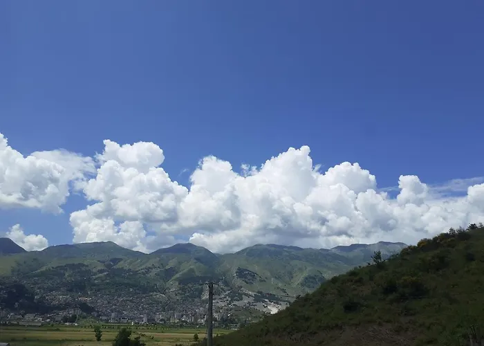 Kanushi House * Gjirokastër